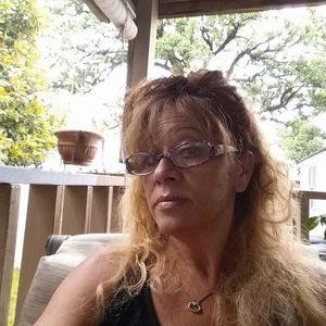 Meet your Posher, Beverly